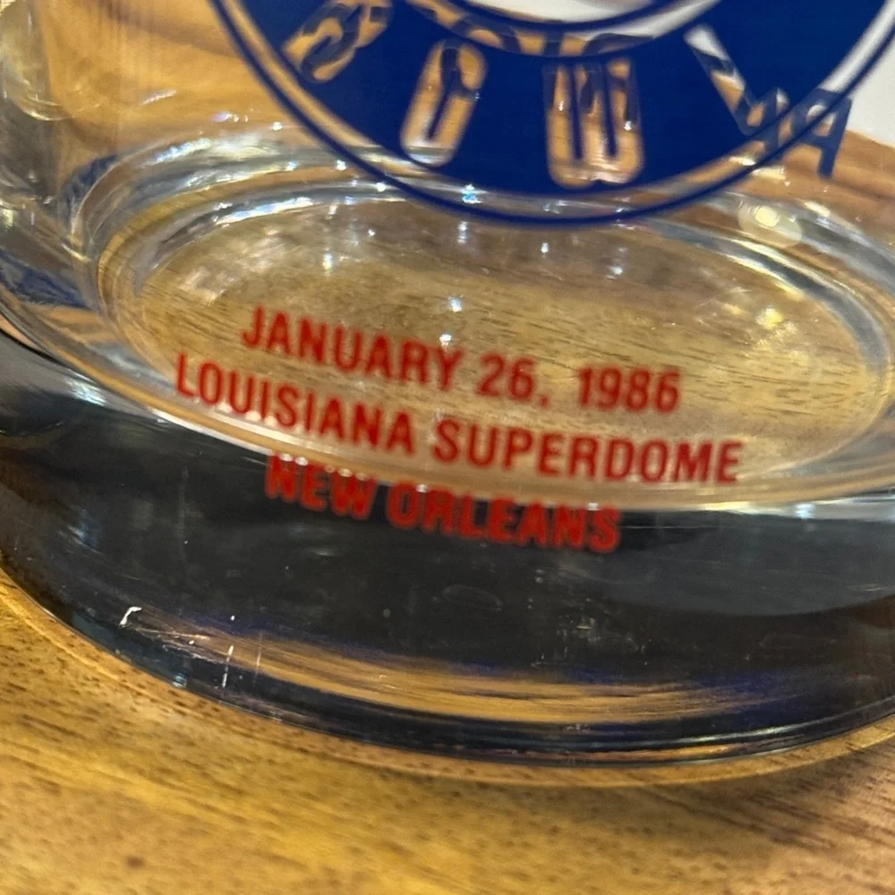 2 Vintage 1986 New England Patriots Super Bowl XX Champions Glass Tumblers.
